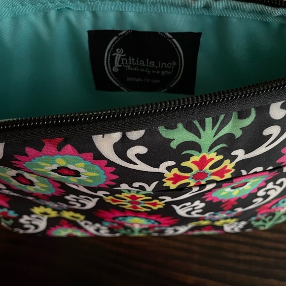 Initials Inc Tablet Case Black/Red/Yello/White Zip Closure 10.5"x8.25" - Picture 3 of 5